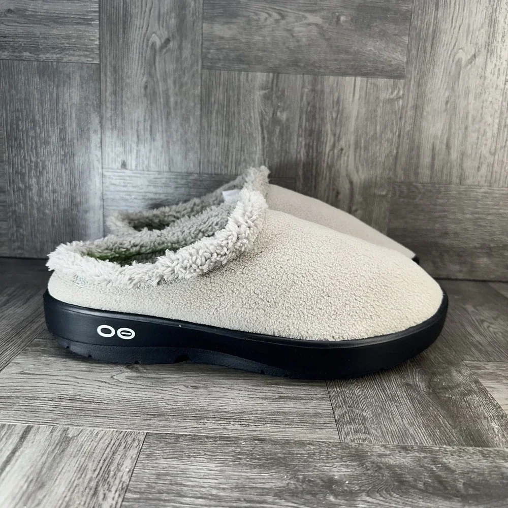 OOFOS OOmg Luxe Mule Men 10 Beige Sherpa Fleece Recovery Comfort NEW 06012023-56